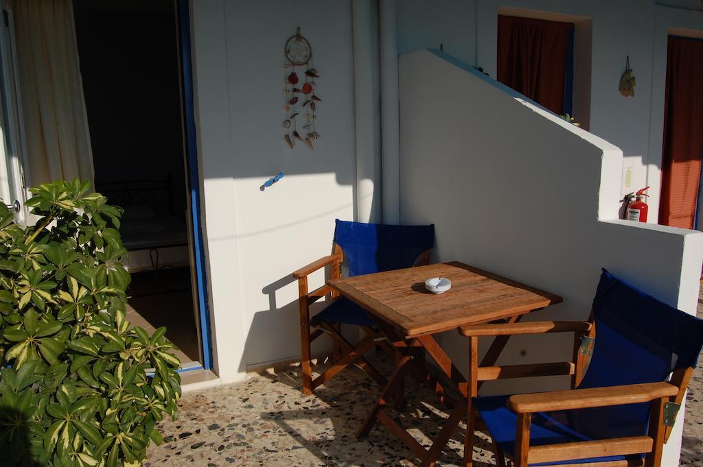Aegeon Pension Egíali Exterior foto